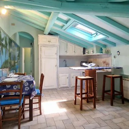 Terrazza Sul Mare בית נופש לידו די קאמאיורה
